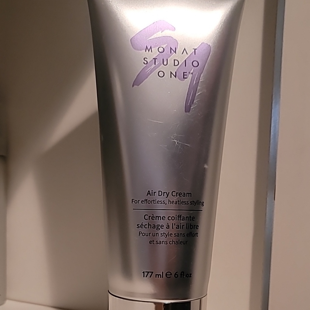 New Monat Studio One Air Dry Cream